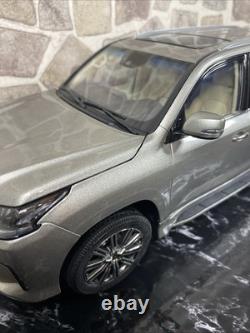08955T Lexus LX570 Sonic Titanium Kyosho 1/18