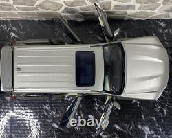 08955T Lexus LX570 Sonic Titanium Kyosho 1/18