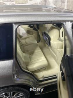 08955T Lexus LX570 Sonic Titanium Kyosho 1/18
