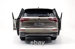 118 Scale VW Viloran MPV Gold Diecast Model Car Collection Gift Children Toy