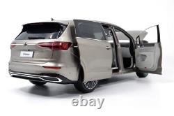 118 Scale VW Viloran MPV Gold Diecast Model Car Collection Gift Children Toy