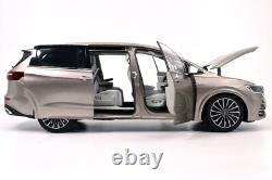 118 Scale VW Viloran MPV Gold Diecast Model Car Collection Gift Children Toy