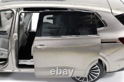 118 Scale VW Viloran MPV Gold Diecast Model Car Collection Gift Children Toy