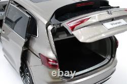 118 Scale VW Viloran MPV Gold Diecast Model Car Collection Gift Children Toy