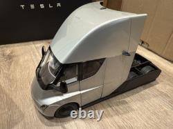 124 Tesla Semi Truck Head Alloy Model Car Toy Diecast Vehicle for Decoration
