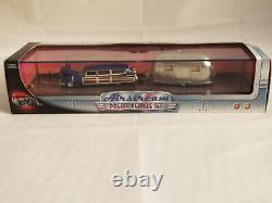 164 Hot Wheels Airstream Dream Vehicle Set Sealed 29216 Cadillac