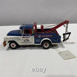 1955 CHEVROLET TOW TRUCK 124 SCALE MODEL FROM FRANKLIN, See Pics
