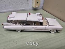 1959 Cadillac Ambulance 118 Greenlight Precision Collection 1 of 750