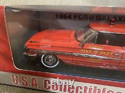 1964 FORD GALAXY 500 Sun Star Die Cast 118 Scale Car Fire Department Chief