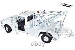 1968 Chevrolet C-30 Dually Tow Truck White 1/18 Diecast Model Greenlight 13623