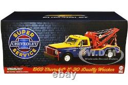 1969 Chevrolet C-30 Dually Tow Truck Super Service 1/18 By Greenlight 13653