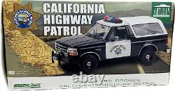 1/18 Greenlight Limited Artisan Collection 1995 Ford Bronco CHP 118 Police Car