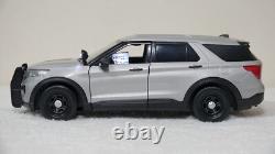 1/24 Silver Undercover 2022 Explorer Lights and Siren SEE DESCRIPTION