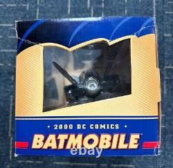 2000 DC Comics Batmobile 118 scale die-cast vehicle new in box