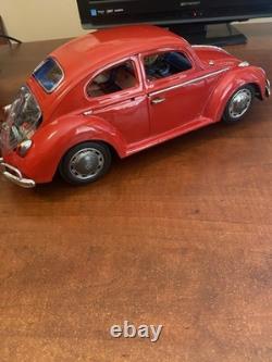 BANDAI JAPAN 1960s VW VOLKSWAGEN SEDAN CAR BUMP-N-GO TIN BATTERY TOY SEE VIDEO