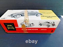 Bandai Vw Volkswagen Beetle Car Bump And Go Battery Op Toy W-box #960 Japan