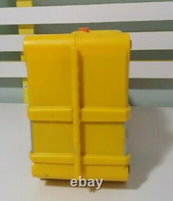 Bob the Builder 2006 SCOOP Take Along and Play Case Diecast Vehicle Cars X12