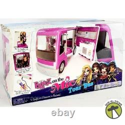 Bratz Tour Bus Vehicle Playset on the Mic MGA Entertainment 507789
