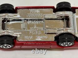 CORGI JUNIORS HEROES 12 CAR CARRY CASE (REEVES) INCLUDES 8 Vehicles