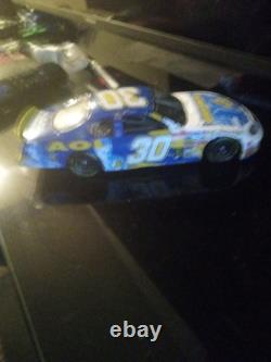 Car toy made of metal you can open from trunk and Back trunk
