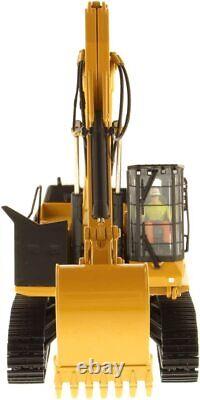 Caterpillar 568 GF Road Builder High Line Series Vehicle