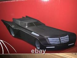 DC Collectibles Toys Batman Animated Series Batmobile BAS 24 Vehicle 6 Figures