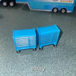 Disney Pixar Cars Diecast Dinoco Pit Crew Chief Pitties Hauler 155 Scale Mattel