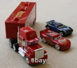 Disney Pixar Cars Super Liner Trailer Mack Hauler 2 Vehicles Jada Toy 98627 RARE