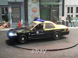 Florida Highway Patrol 1/24 scale Ford Crown Victoria with lights