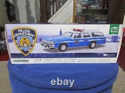 GreenLight 118 New York City Police NYPD 1988 Ford LTD Crown Victoria Wagon