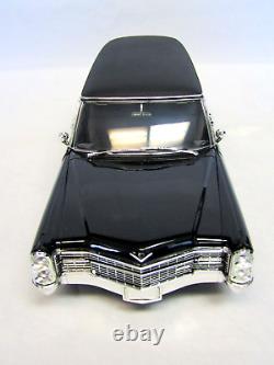 Greenlight 1966 Cadillac Limosine Black Hearse 118 Precision Collection Diecast