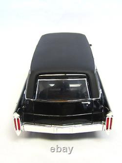 Greenlight 1966 Cadillac Limosine Black Hearse 118 Precision Collection Diecast