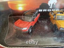 Greenlight 2021 Ford Bronco Family 164 3-Vehicle Diecast Set