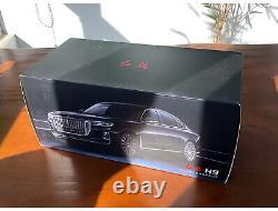 HongQi H9 1/18 Car Model Diecast Vehicles Base Collection Metal Car Toys Gift