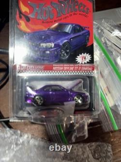 Hot Wheels 164 Skyline GT-R (BNR34) Diecast Vehicle