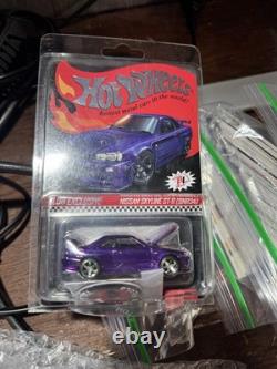 Hot Wheels 164 Skyline GT-R (BNR34) Diecast Vehicle