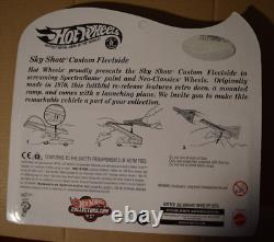 Hot Wheels 2012 Sky Show Custom Fleetside 2 Vehicle Set Car & Plane #Y0463