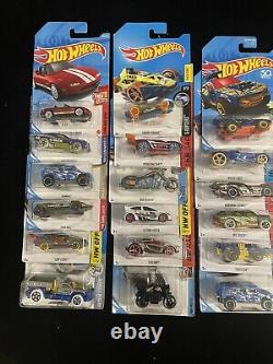 Hot Wheels Diecast Vehicles Lot Of 30 Treasure Hunt Cars ALL DIFFERENT! Lot 2