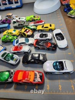 Hot Wheels Lot Of 100 Loose Rare NM Condition Various Diecast Vehicles