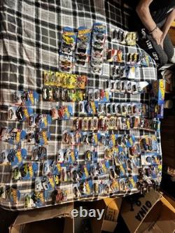 Hot Wheels! Massive Collection (Trucks, Utilities And Standard Vehicles)