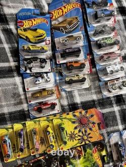 Hot Wheels! Massive Collection (Trucks, Utilities And Standard Vehicles)