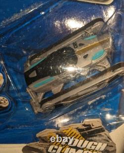 Hot Wheels R/C Stealth Rides Power Tread Vehicle Silver New T5276