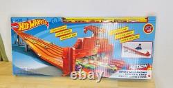 Hot Wheels Toy Car Playset Super 6 Lane Raceway With 6 164 Scale Vehicles