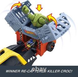 Hot Wheels Toy Car & Track, RacerVerse Batman's Escape Chase Vehicle