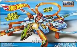 Hot Wheels Toy Car Track Set, Criss Cross Crash with 164 Scale Vehicle, Powered
