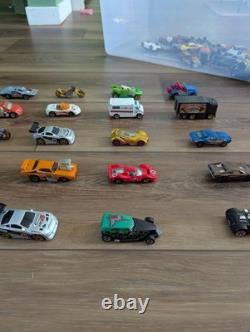 Hot Wheels Toy Vehicle Lot Mixed Mini Cars, Multicolor Assorted