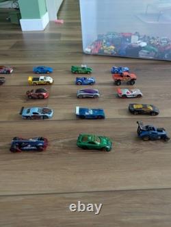 Hot Wheels Toy Vehicle Lot Mixed Mini Cars, Multicolor Assorted