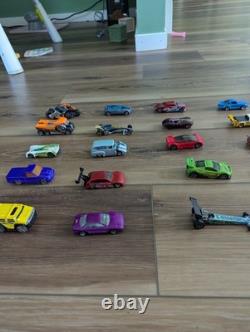 Hot Wheels Toy Vehicle Lot Mixed Mini Cars, Multicolor Assorted