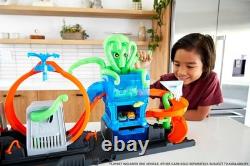 Interactive City Toy Car Track Set with Color Change Vehicle