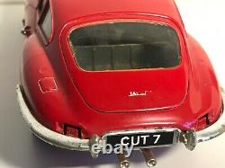 Jaguar E type Coupe 118 Scale Red Diecast Model Sports Racing Car Vehicle